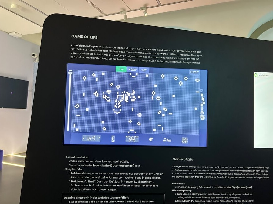 Touchscreen "Game of Life" simulation exhibit